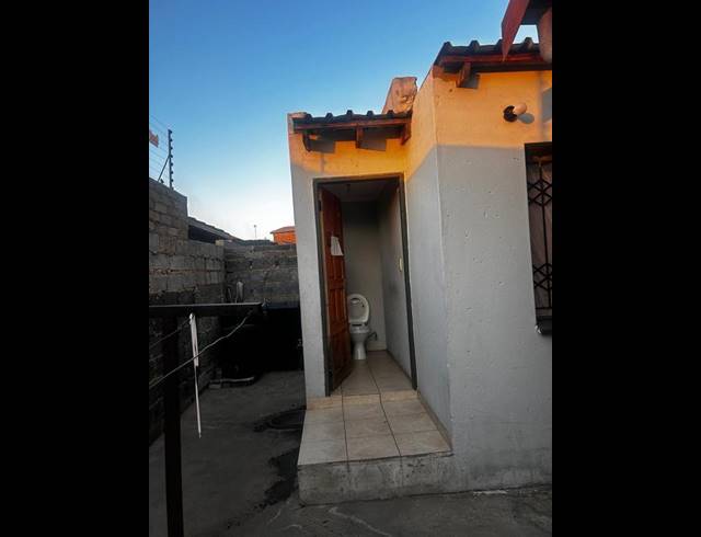 6 BEDROOM HOUSE FOR SALE IN BIRCH ACRES